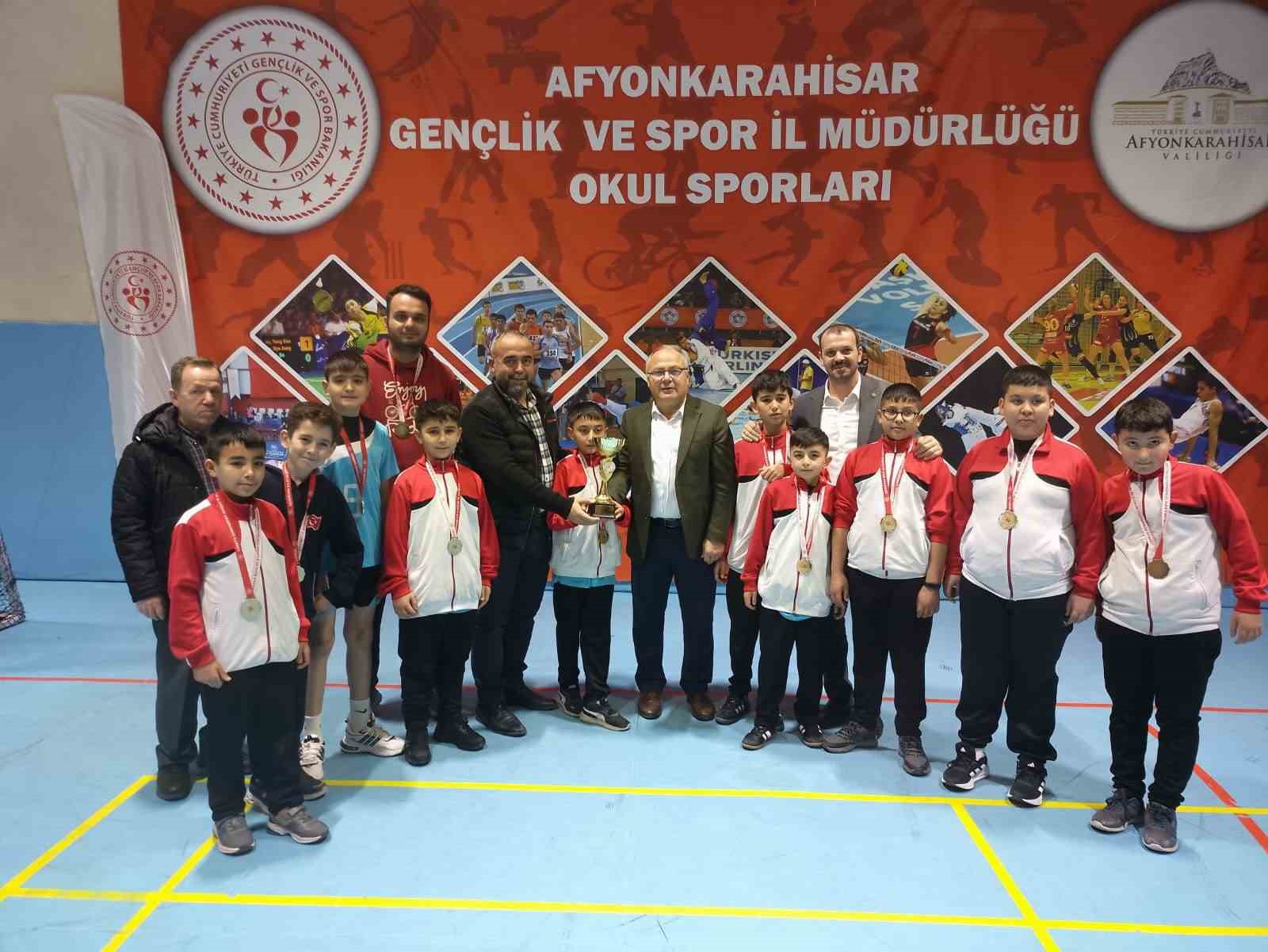 Voleybol Küçük Erkek Müsabakaları sona erdi
