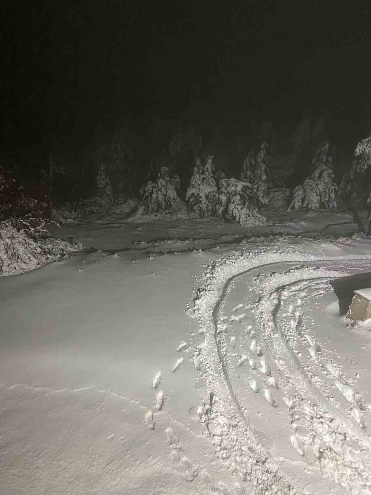 Ulus Dağı’nda kar kalınlığı 30 santimi geçti
