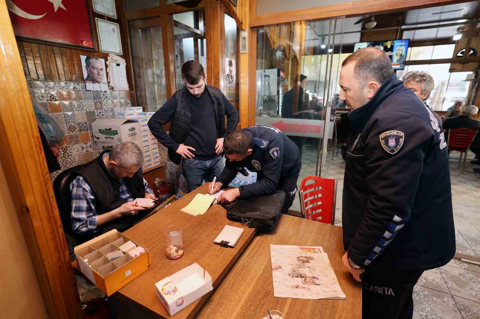 Şehzadeler’de kaldırım işgallerine karşı sıkı denetim
