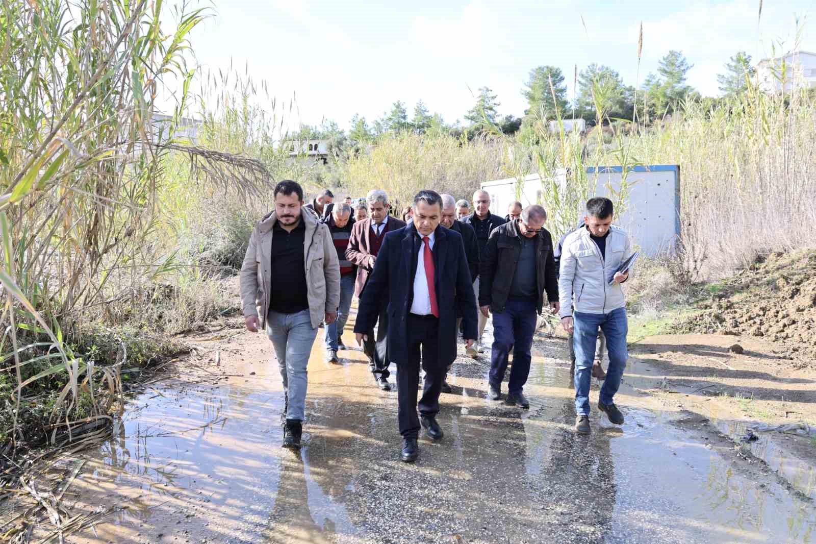 Manavgat Belediyesi selden etkilenen vatandaşları yalnız bırakmadı
