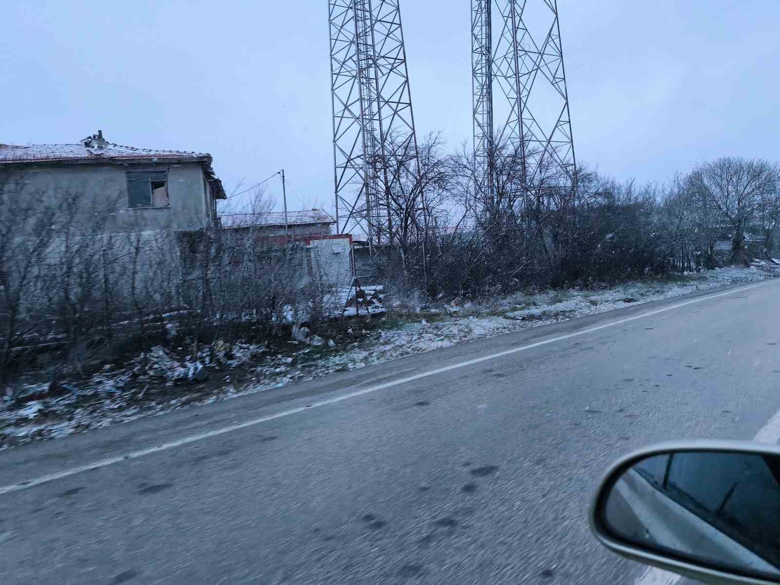 Malkara’da kar yağışı etkili oldu
