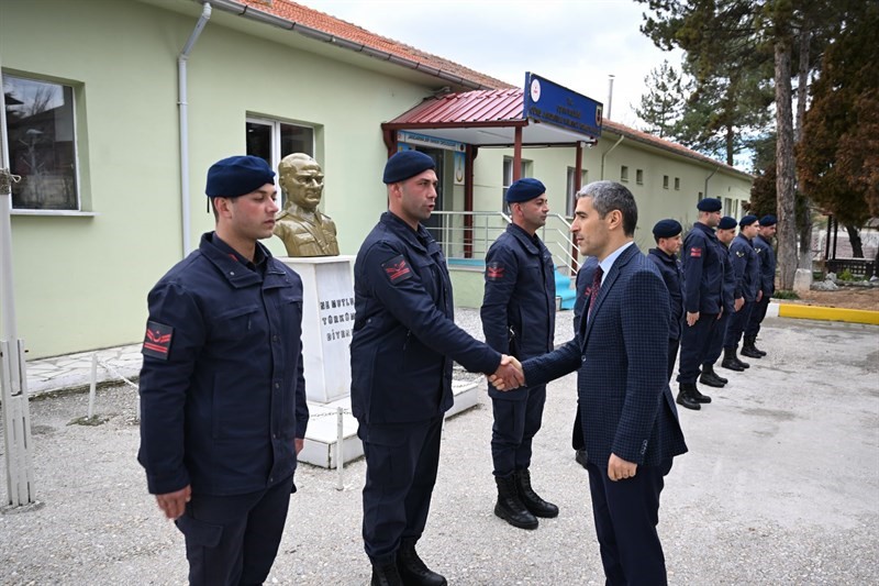 Vali Aktaş jandarma karakol noktalarında incelemelerde bulundu
