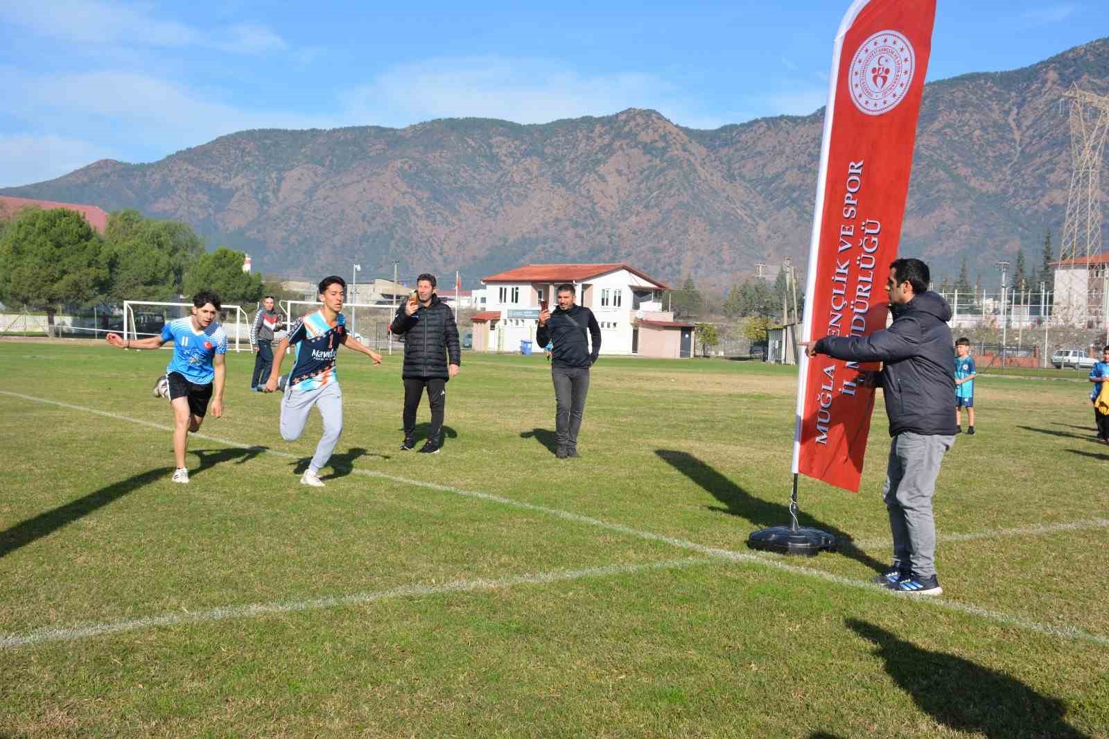 Köyceğiz’de Atatürk Yol Koşusu yarışmaları tamamlandı
