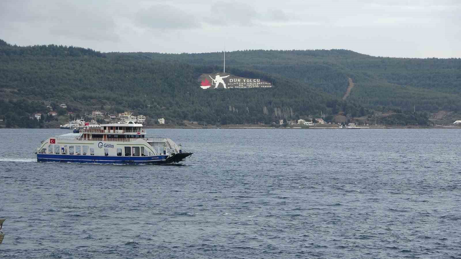 Gökçeada’ya 3 gündür feribot seferi yapılamıyor
