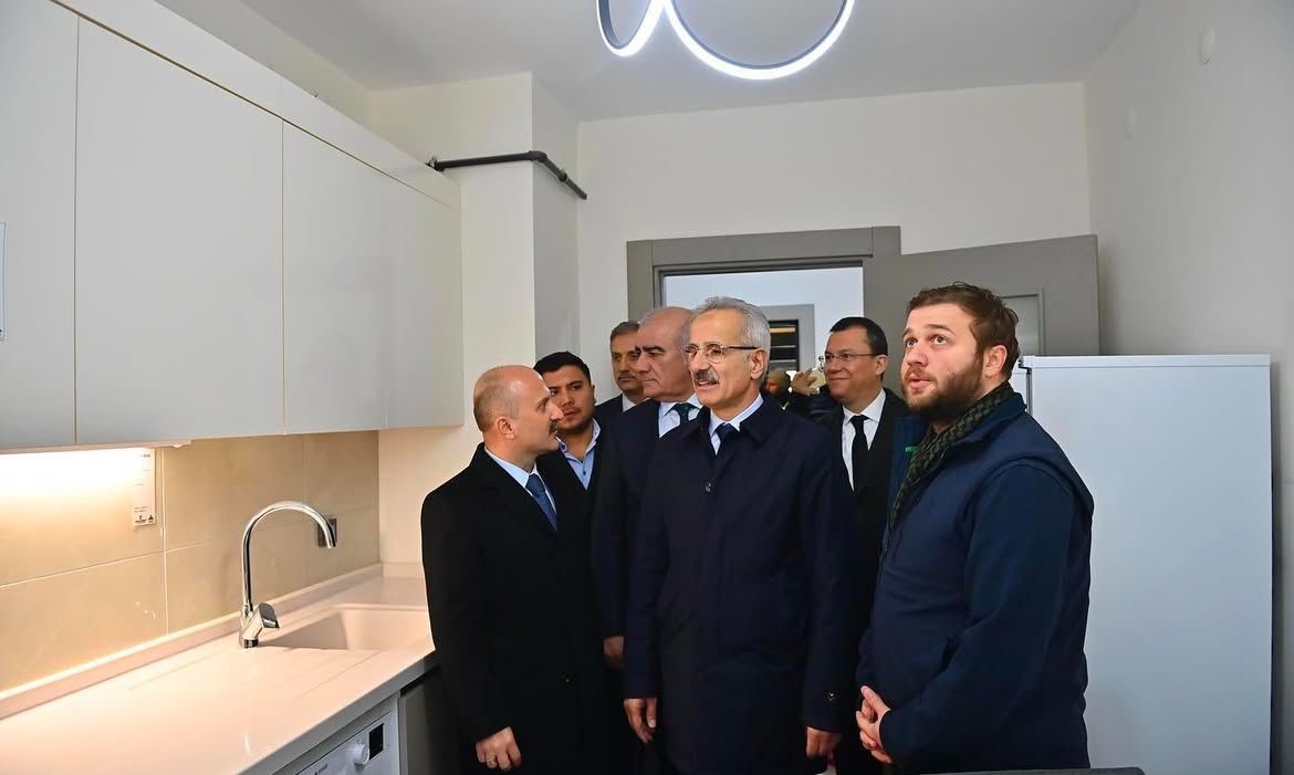 Bakan Uraloğlu İndere’de kalıcı deprem konutlarını inceledi
