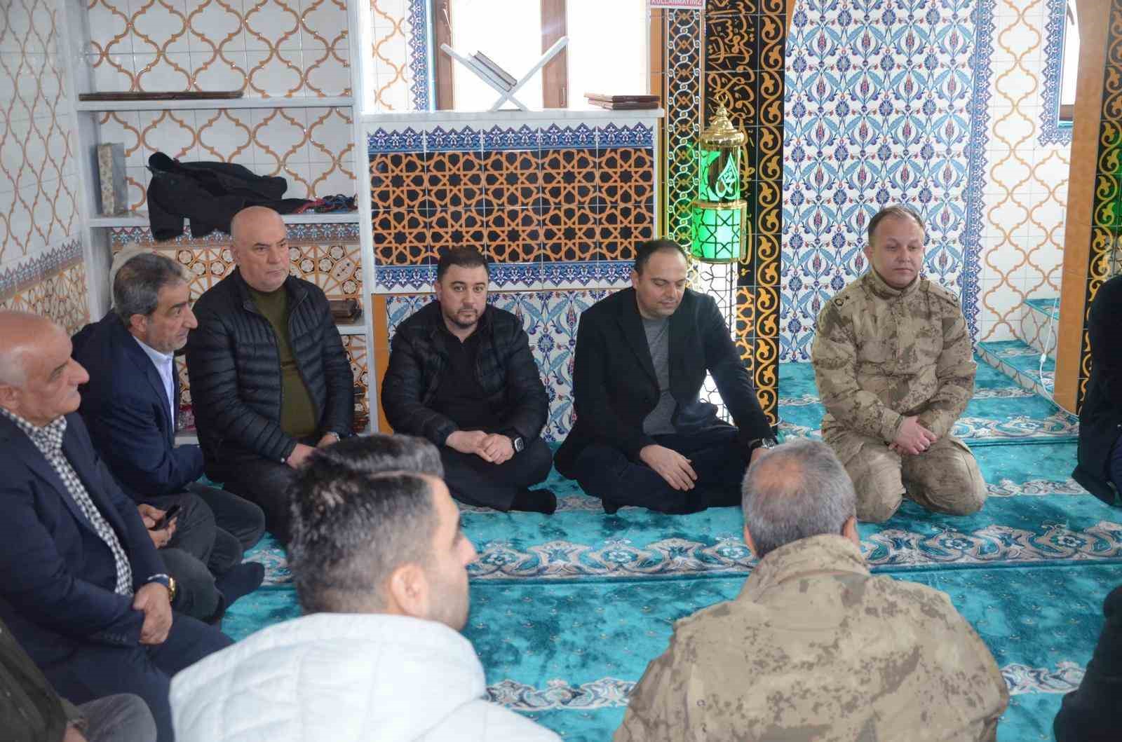 Kaymakam Demir’den gazi güvenlik korucusuna ziyaret
