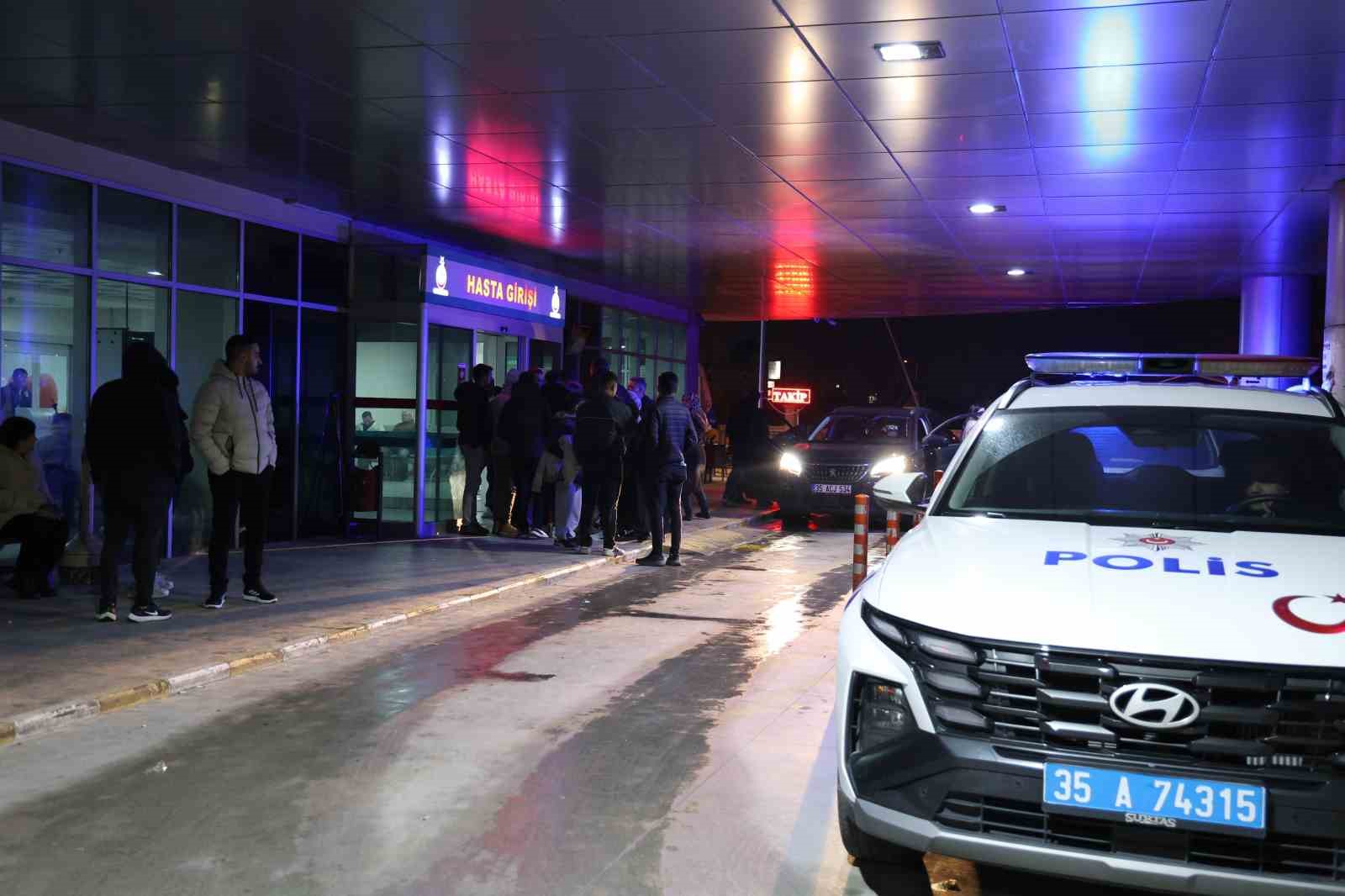 İzmir’de parkı kana buladılar: 7 yaralı
