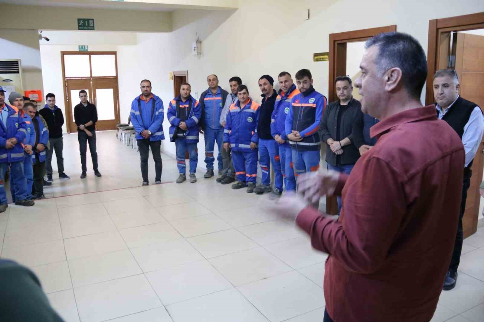 Başkan Ercan çalışanlarının yeni yılını kutladı
