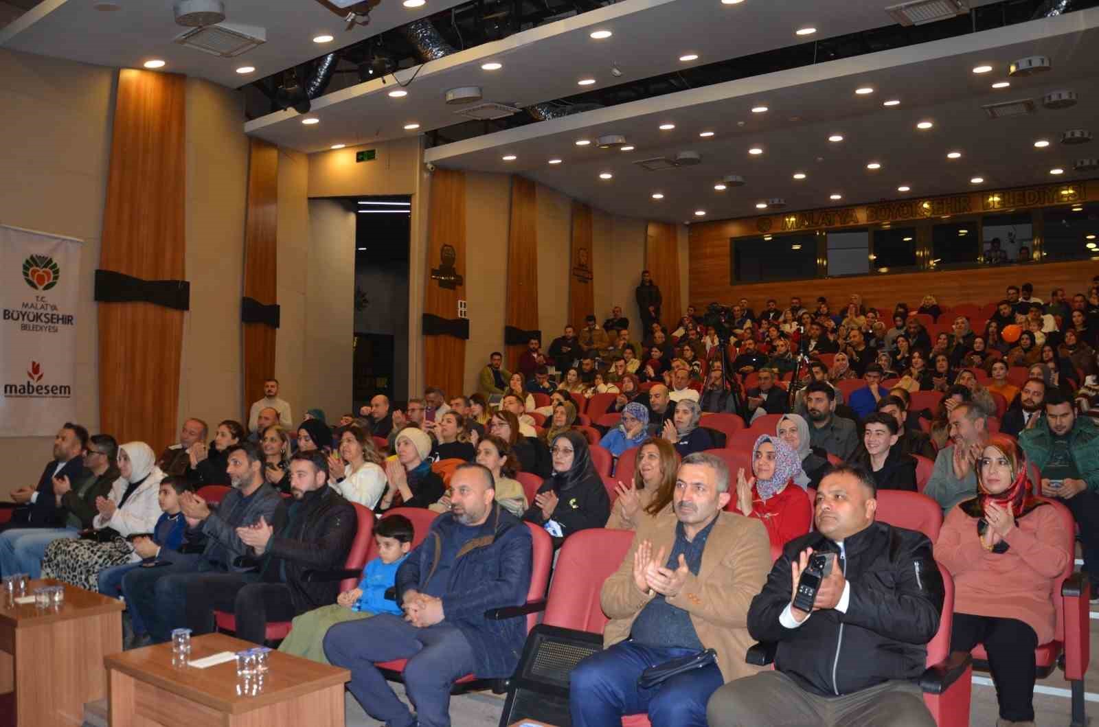 Malatya Büyükşehir Belediyesi’nden Türk Halk Müziği konseri
