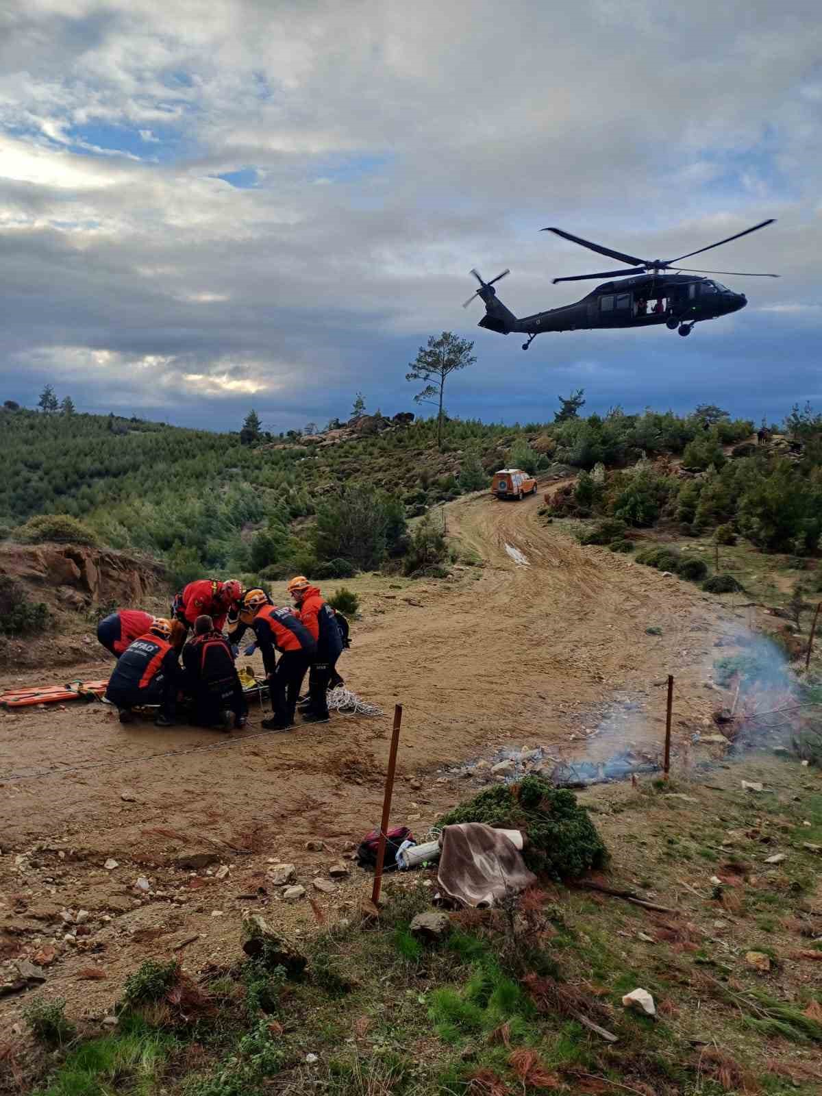 Kaza yapan motokrosçu askeri helikopterle hastaneye kaldırıldı
