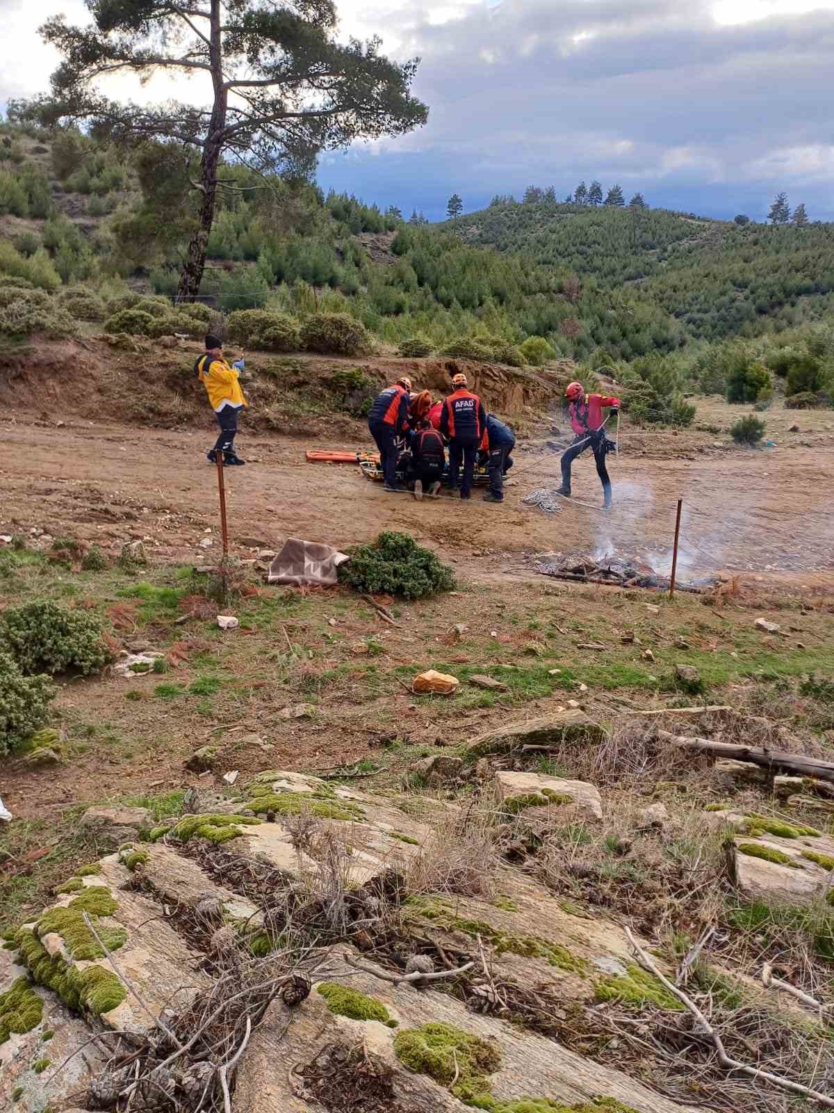 Kaza yapan motokrosçu askeri helikopterle hastaneye kaldırıldı
