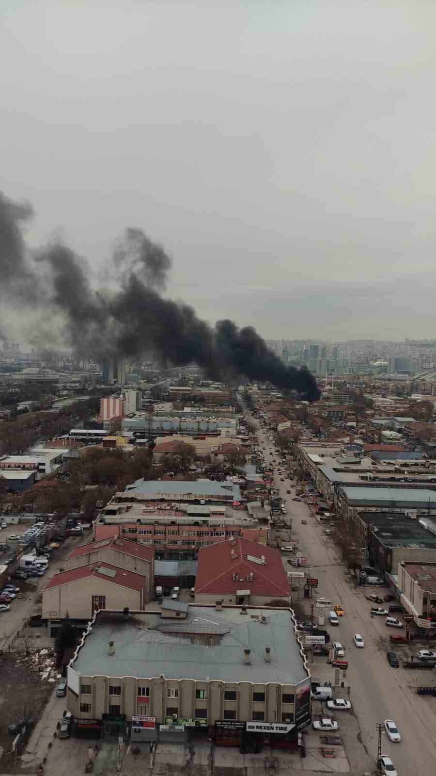 Ankara’da atık deposunda yangın çıktı
