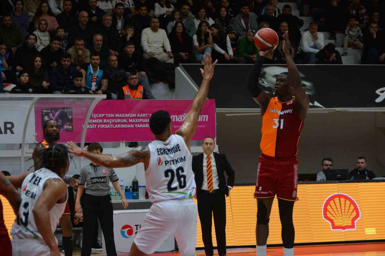 Türkiye Sigorta Basketbol Süper Ligi: Aliağa Petkimspor: 77 - Galatasaray: 94
