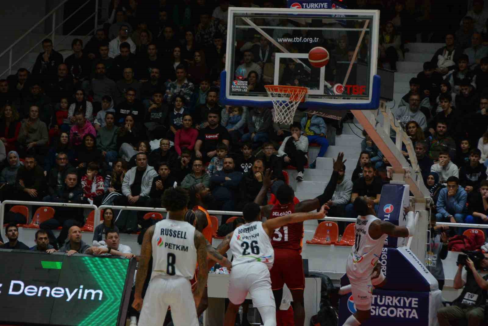 Türkiye Sigorta Basketbol Süper Ligi: Aliağa Petkimspor: 77 - Galatasaray: 94
