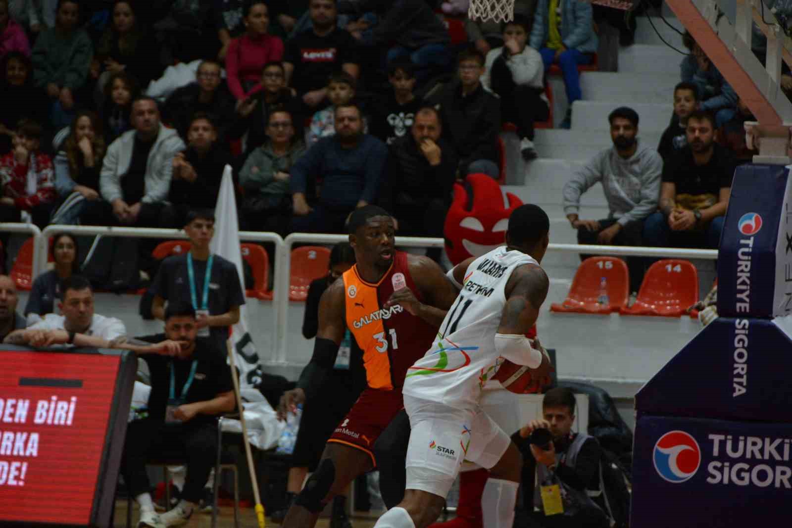 Türkiye Sigorta Basketbol Süper Ligi: Aliağa Petkimspor: 77 - Galatasaray: 94
