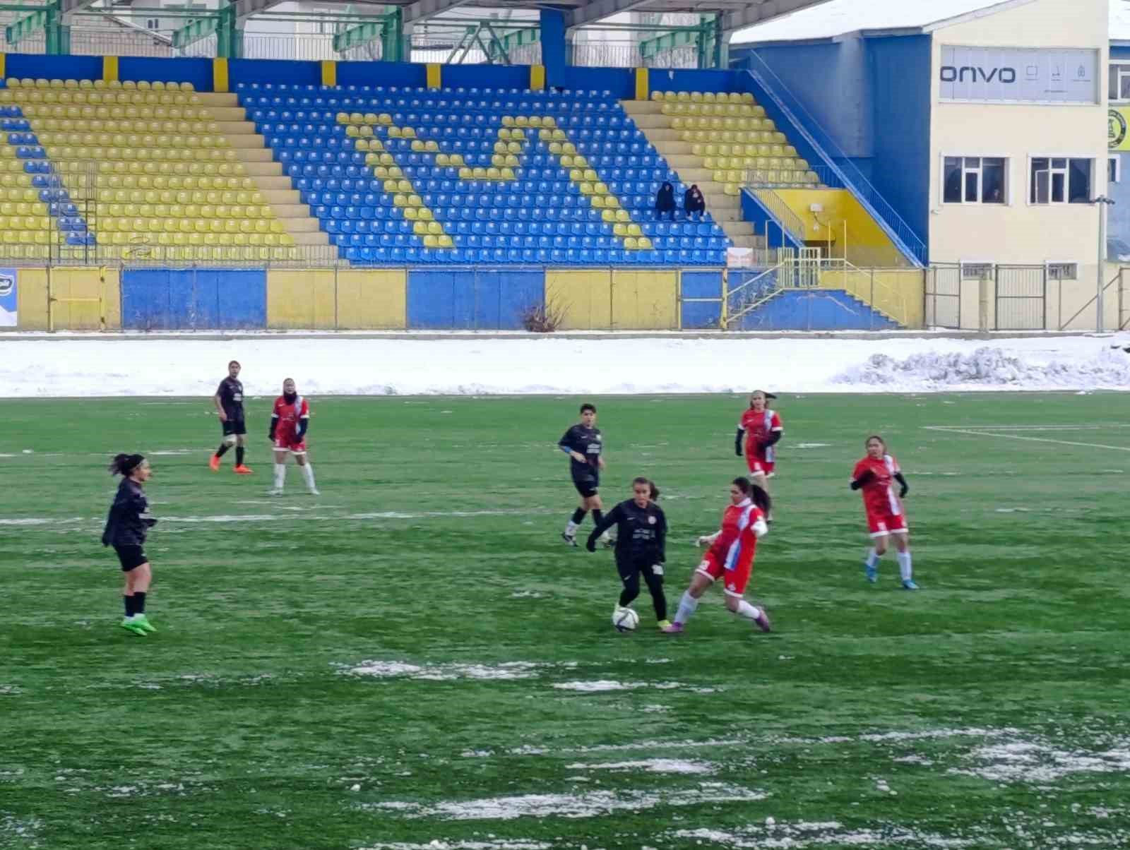 Ağrı Aile ve Sosyal Politikalar Gençlik ve Spor, Kayseri Kılıçaslan Yıldızspor’u 1-0 mağlup etti
