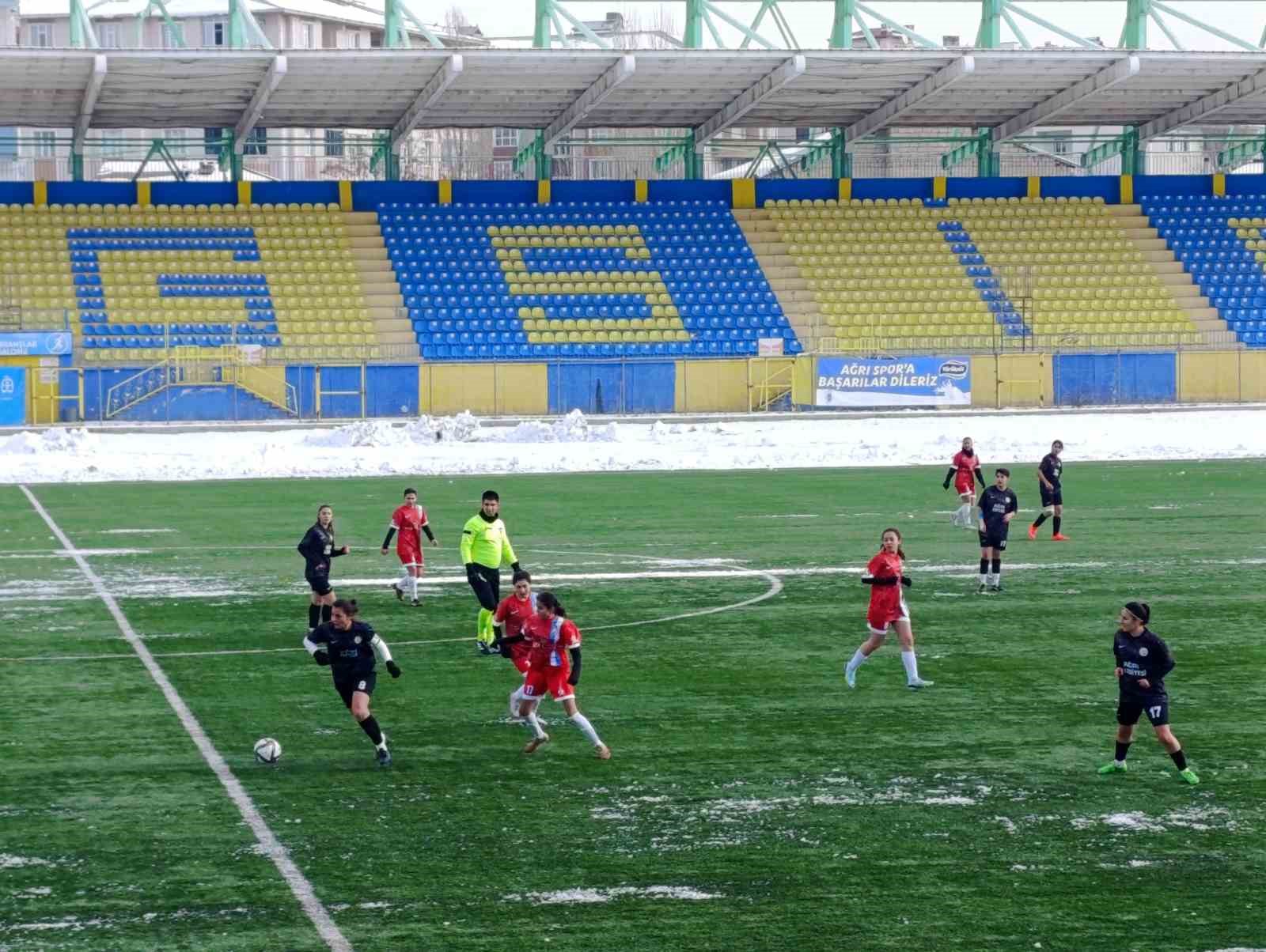 Ağrı Aile ve Sosyal Politikalar Gençlik ve Spor, Kayseri Kılıçaslan Yıldızspor’u 1-0 mağlup etti
