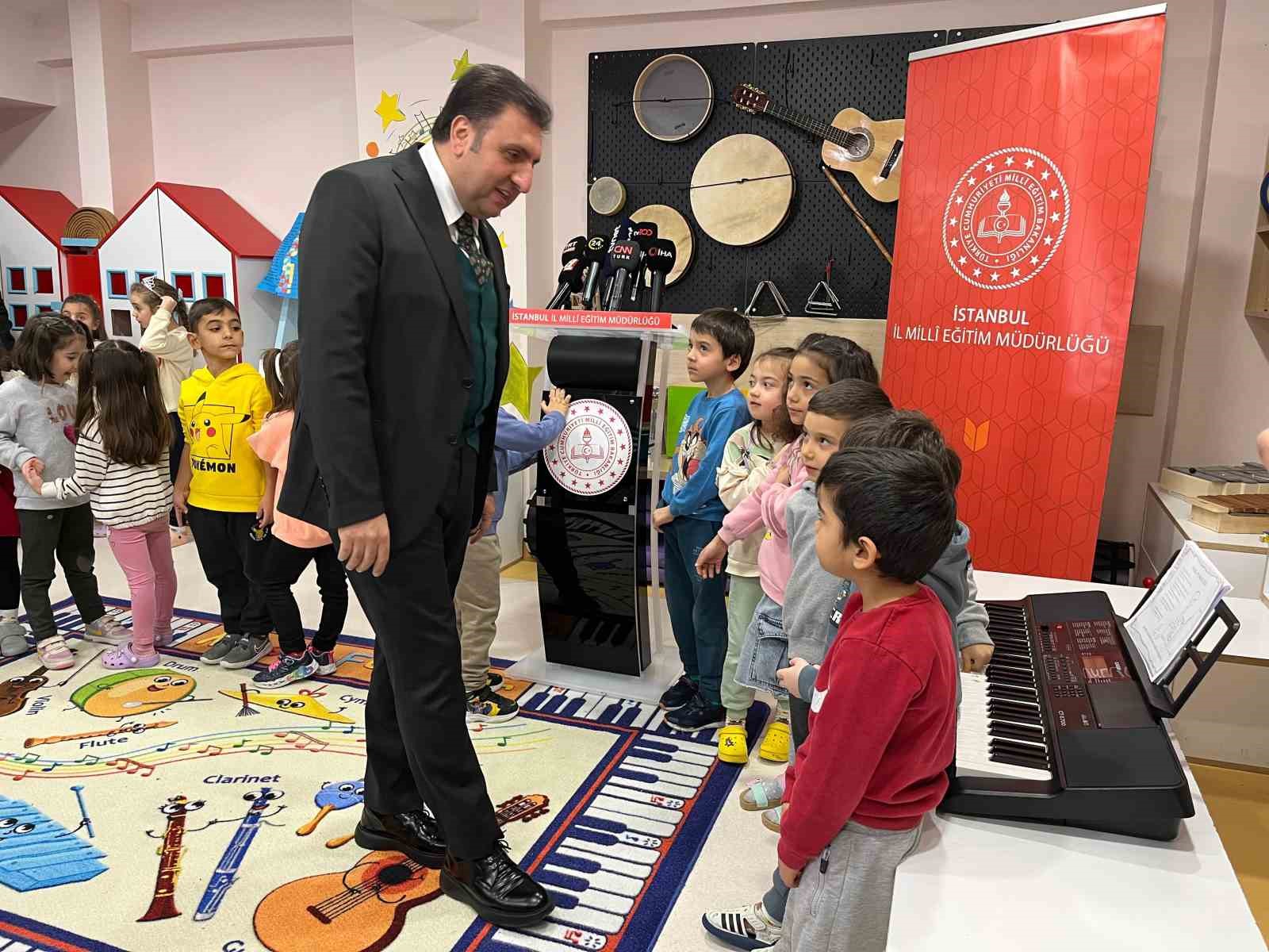 Beşiktaş’taki bir anaokulunda okul öncesinde müzik eğitimi uygulaması başladı
