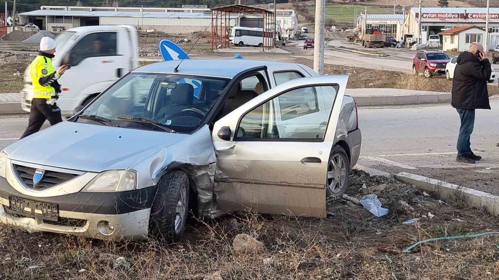 Kütahya’da o kavşakta yine kaza: 1 yaralı
