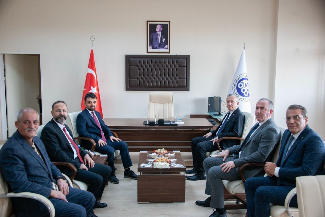 Mühendislik Mimarlık Fakültesi Dekanlığına Prof. Dr. Babacan atandı
