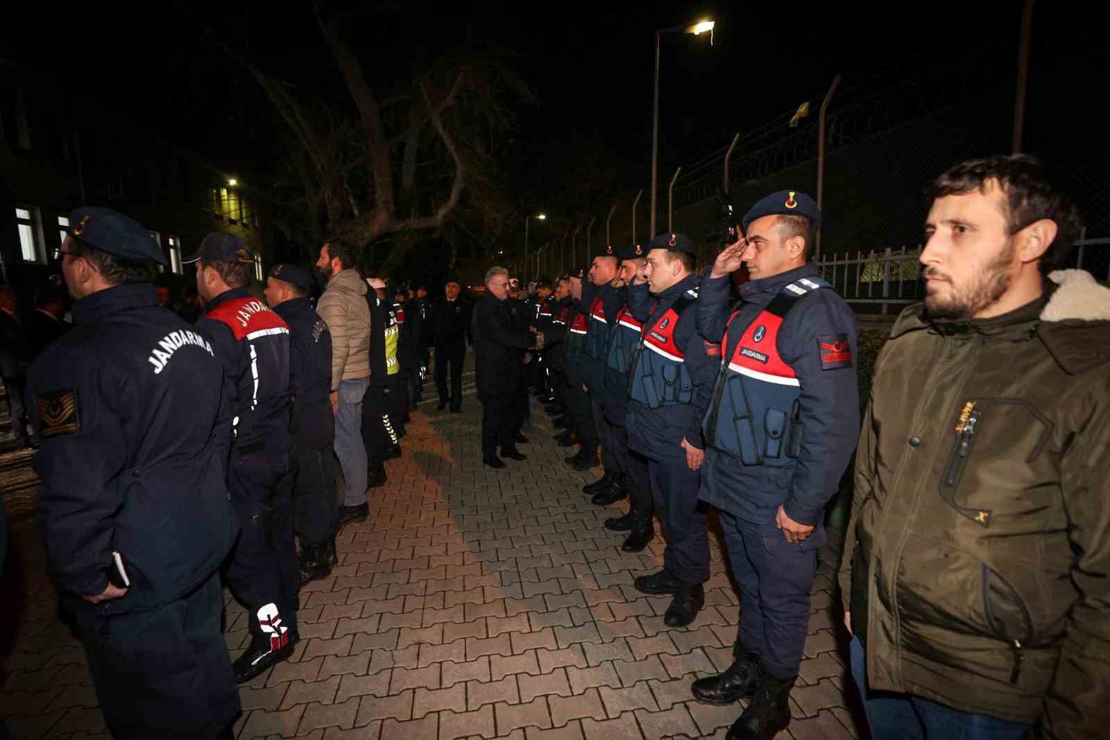 Vali Ayyıldız’dan güvenlik güçlerine ziyaret
