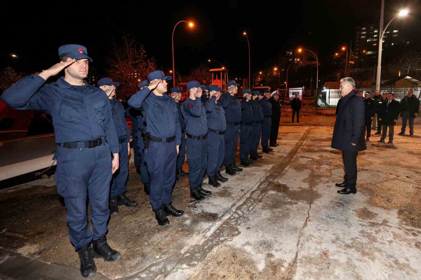 Vali Ayyıldız’dan güvenlik güçlerine ziyaret
