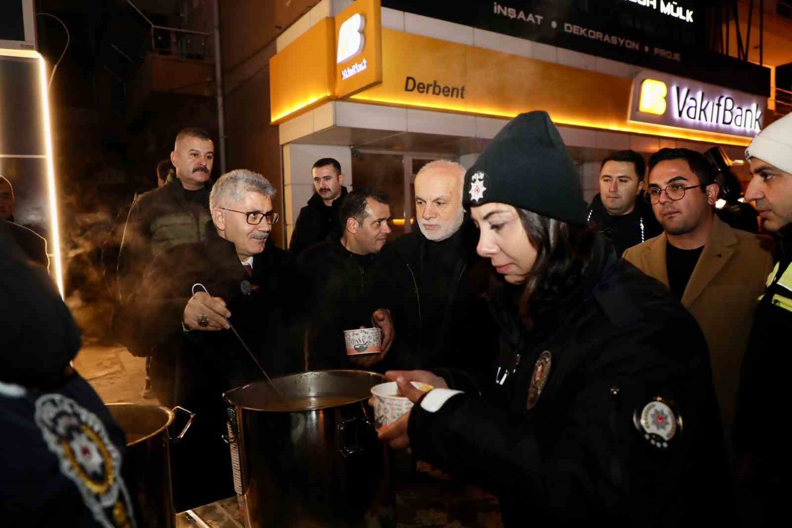 Niğde protokolünden yeni yıl kutlama mesajı
