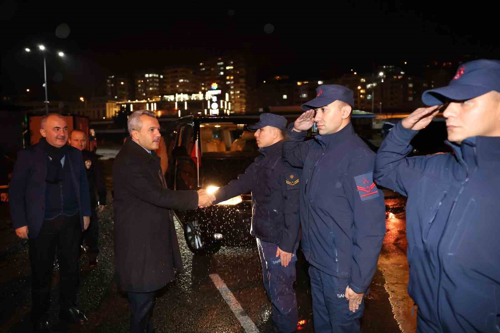 Rize protokolünden yeni yıla çalışarak girenlere ziyaret
