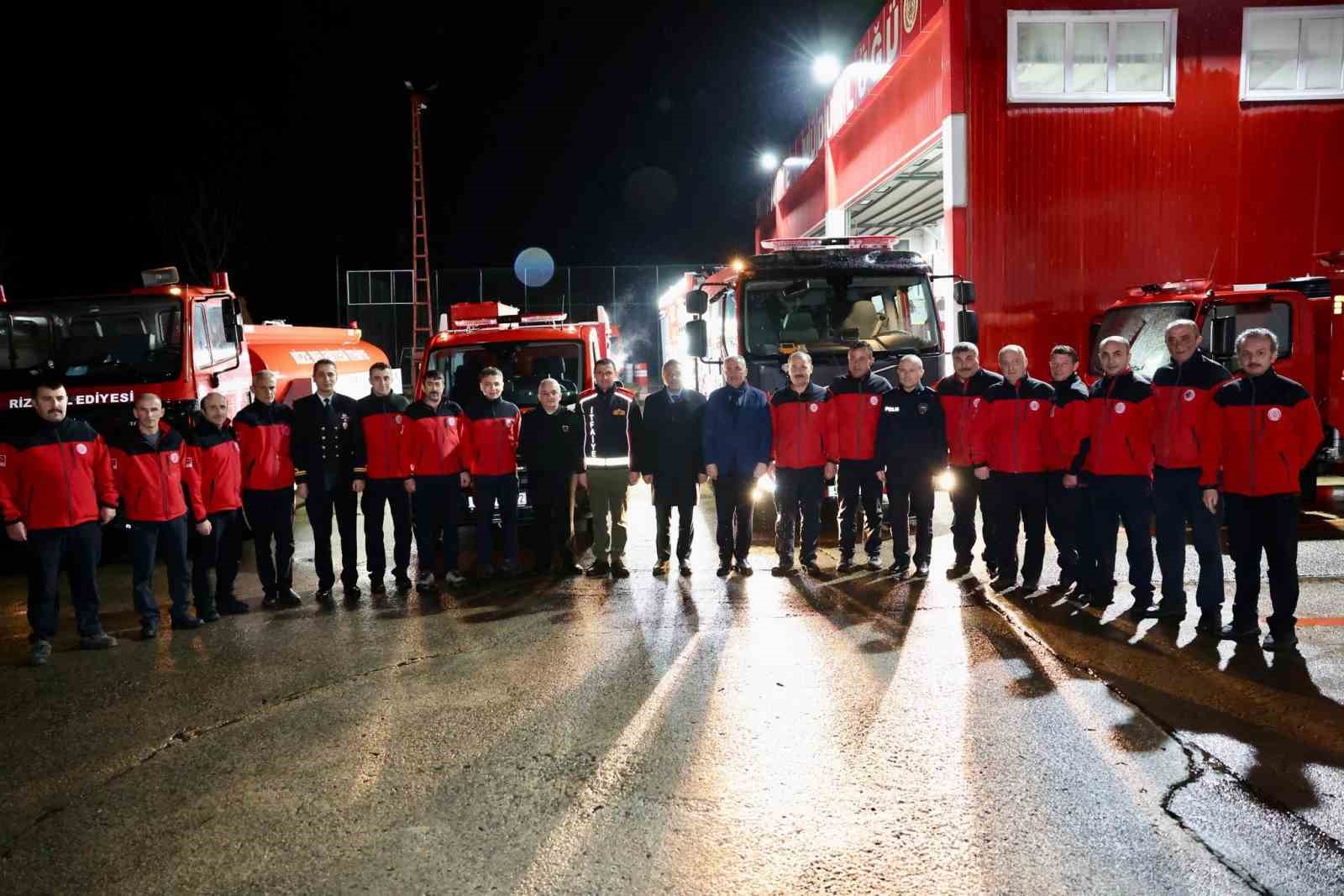 Rize protokolünden yeni yıla çalışarak girenlere ziyaret
