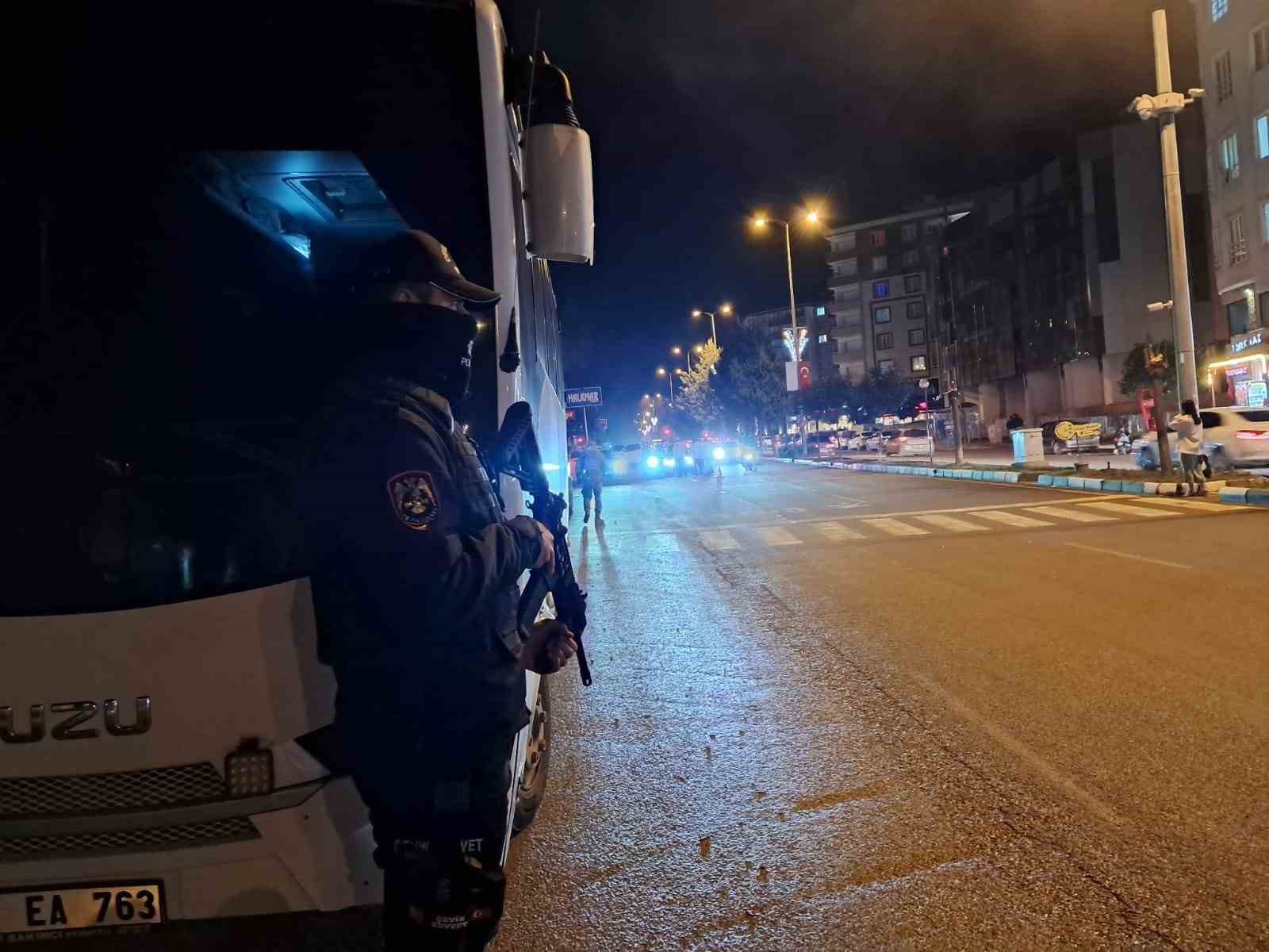 Kilis’te yılbaşı gecesi yoğun güvenlik önlemleri
