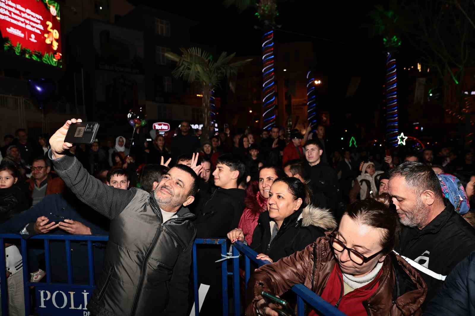 Denizli yeni yıla Başkan Çavuşoğlu ile merhaba dedi
