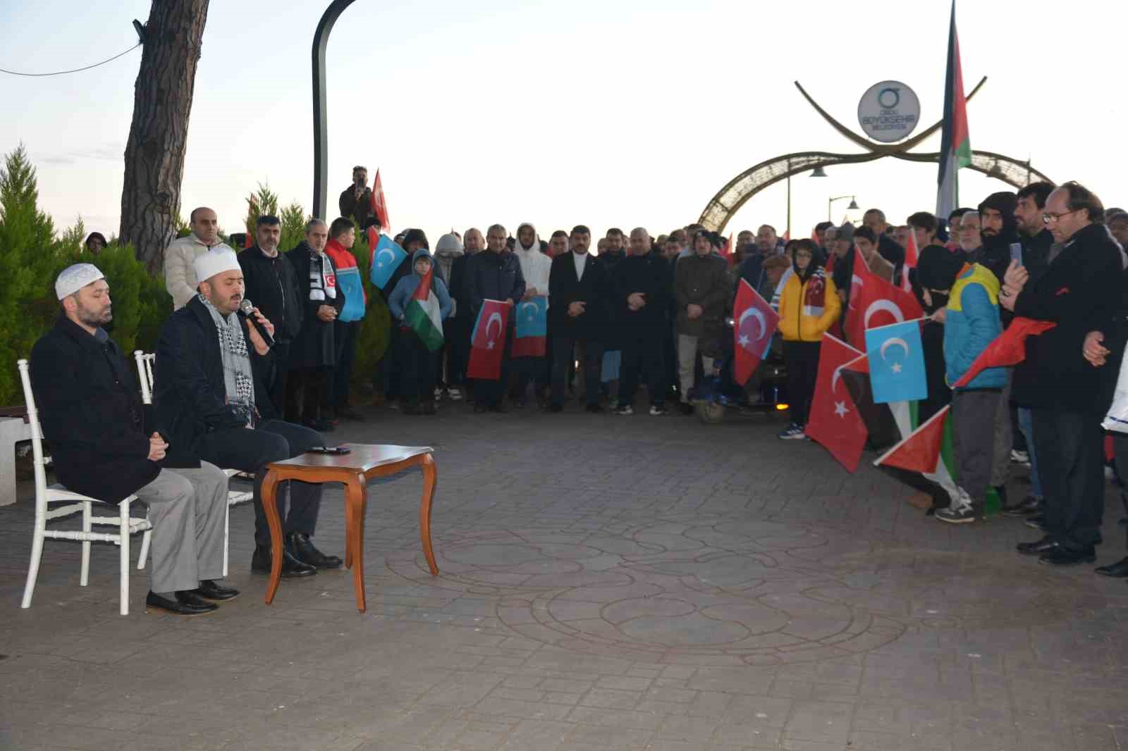 Ordu’da vatandaşlar yeni yılın ilk sabahında Gazze için toplandı
