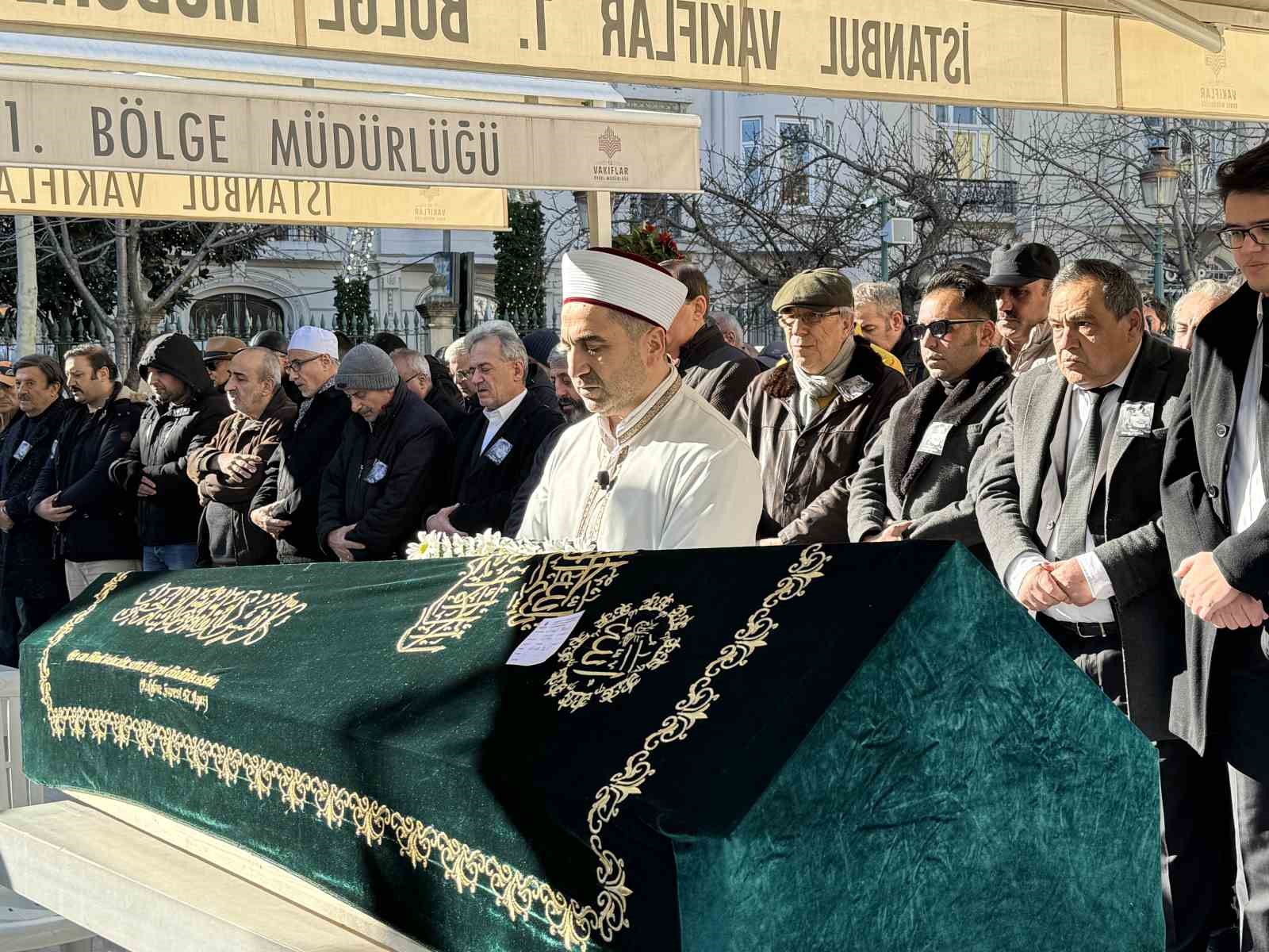 Türk sanat müziği sanatçısı Gönül Akkor son yolculuğuna uğurlandı
