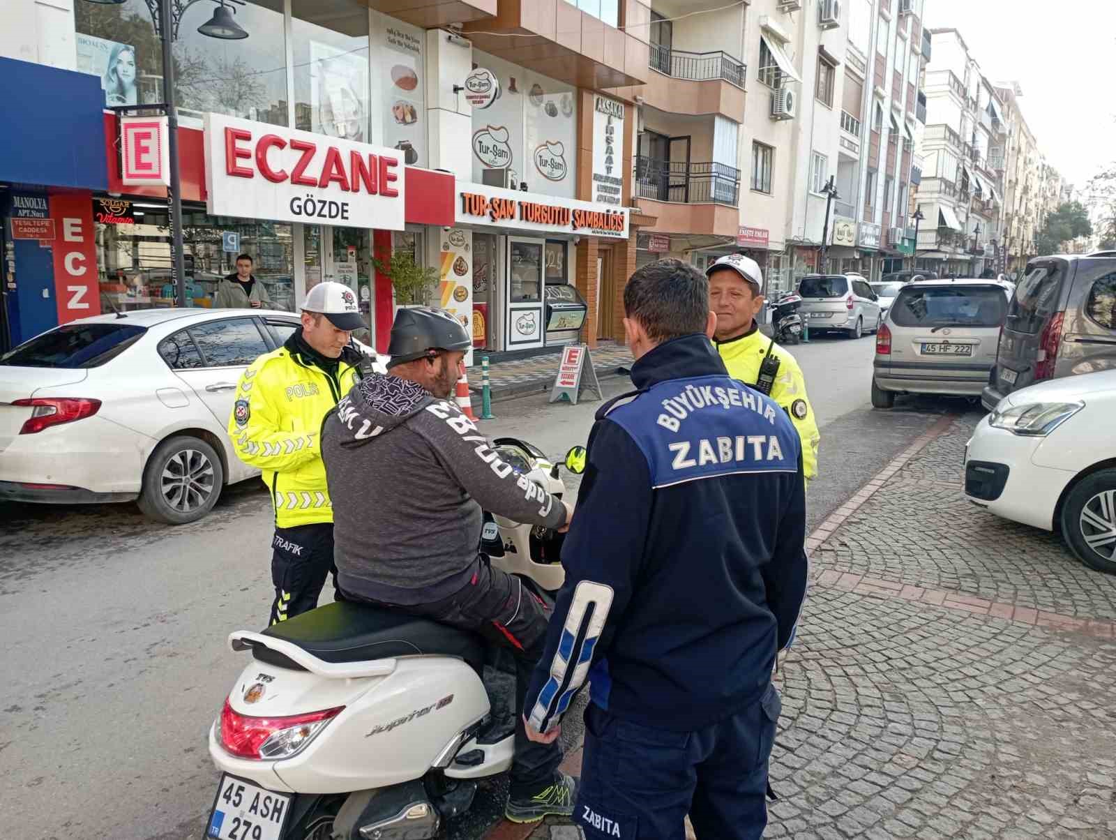 Manisa’da denetimler yılın ilk saatlerinde de devam etti
