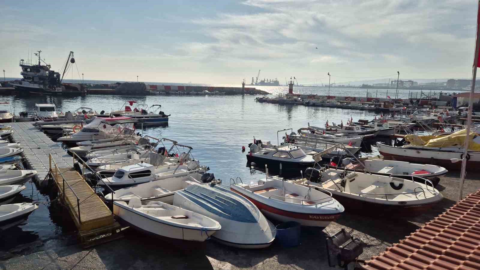 Marmara Denizi’nde müsilaj yeniden ortaya çıktı
