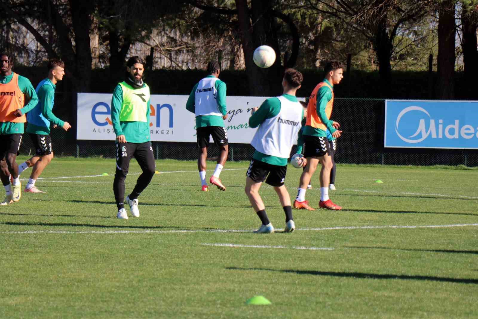 Sakaryaspor’da, Gençlerbirliği mesaisi devam etti
