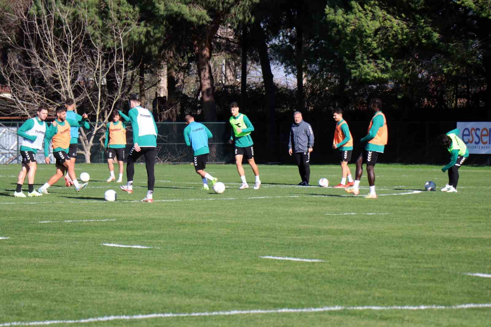 Sakaryaspor’da, Gençlerbirliği mesaisi devam etti
