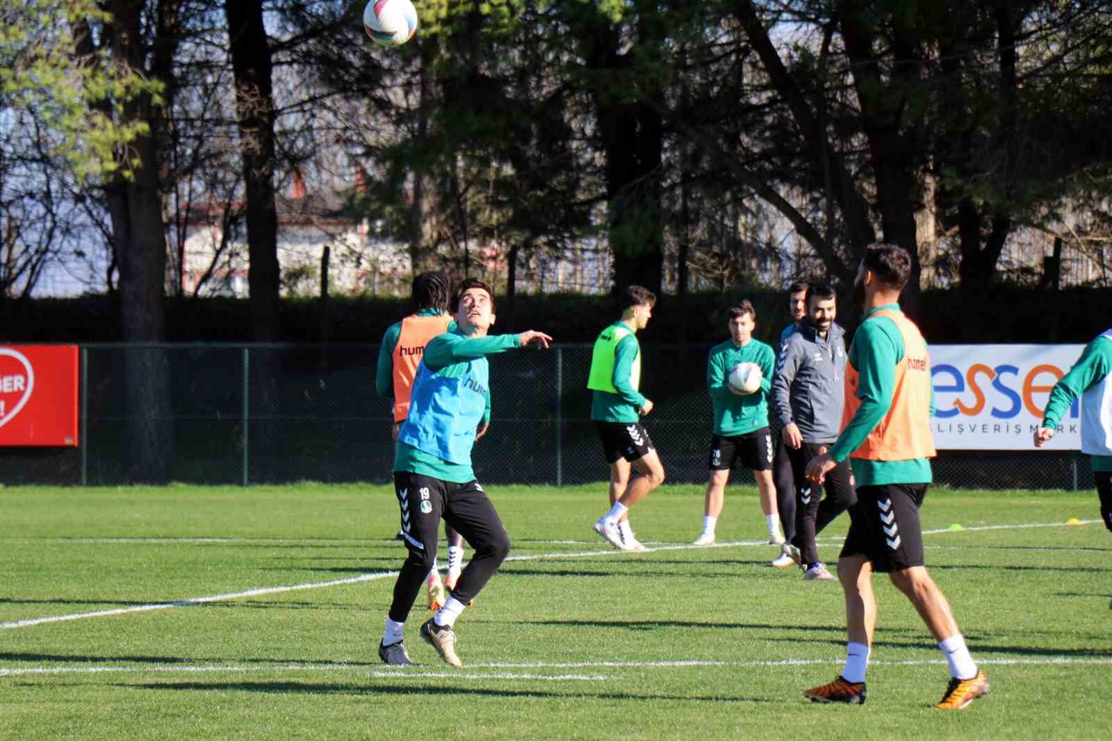 Sakaryaspor’da, Gençlerbirliği mesaisi devam etti
