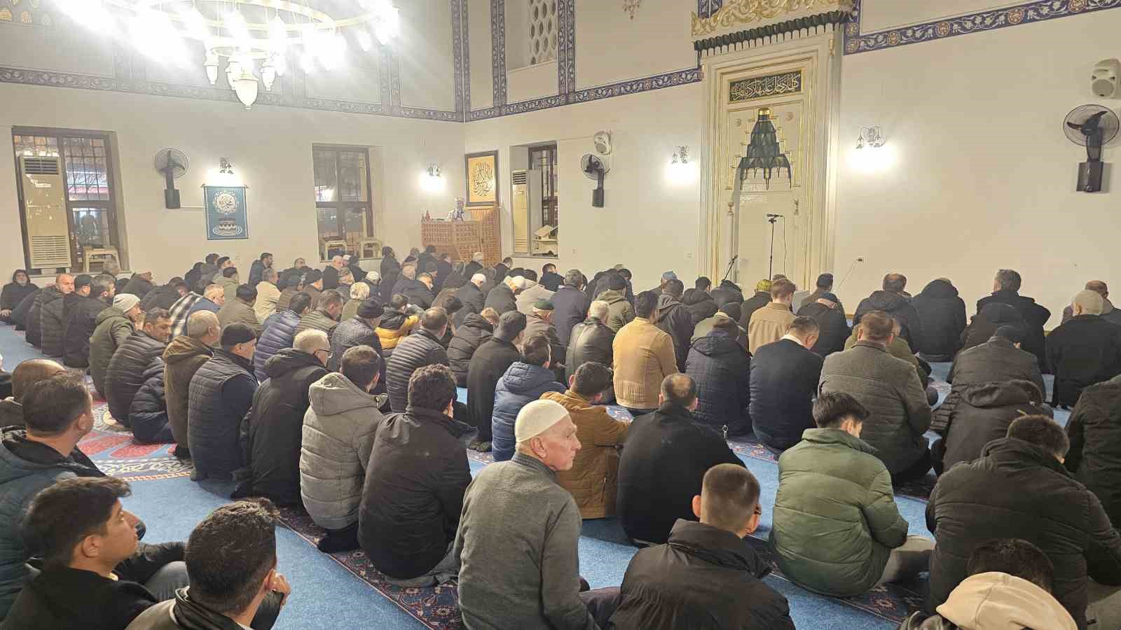 Bandırma Haydar Çavuş Camii’nde Regaib Kandili
