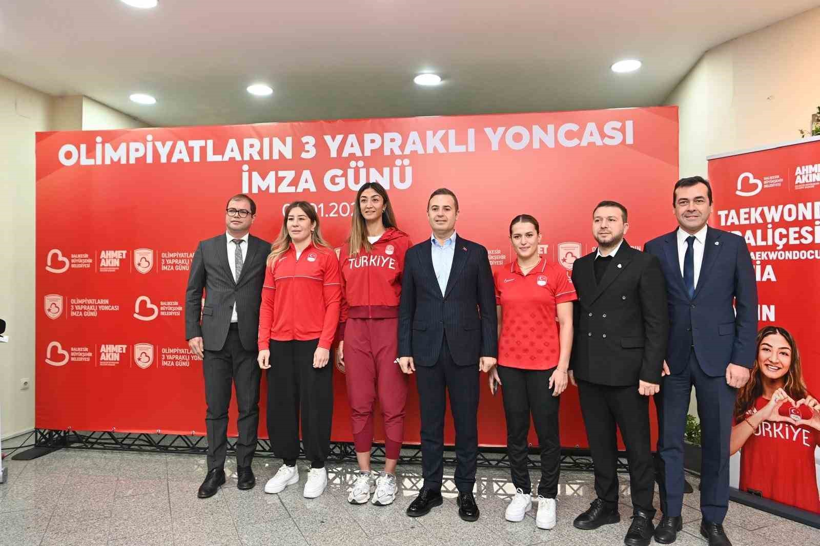 Milli taekwondocu Nafia Kuş Aydın, Balıkesir Büyükşehir Belediyespor’da
