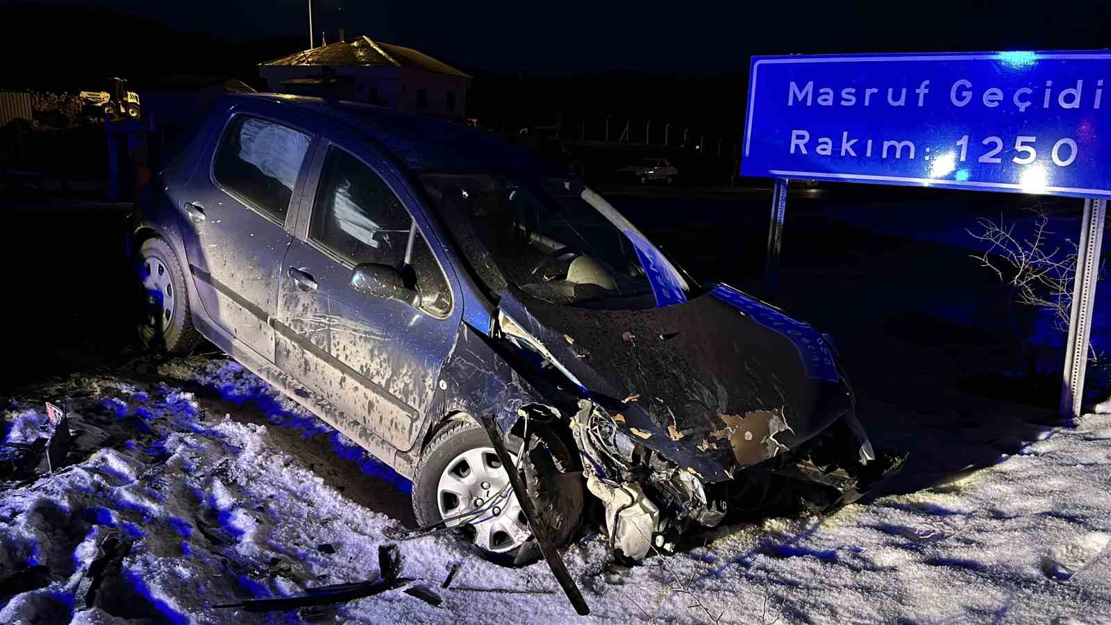 Kastamonu’da hafif ticari araç ile otomobil çarpıştı: 6 yaralı
