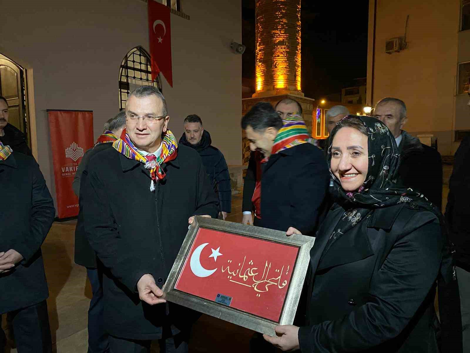 Restorasyonu tamamlanan tarihi Kara Mustafa Paşa Camii ibadete açıldı
