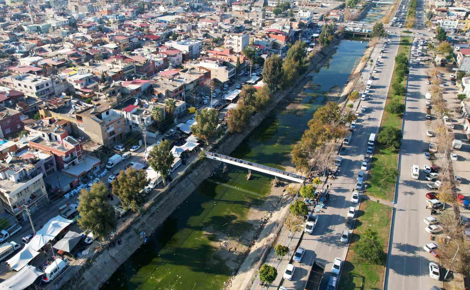 ’Adana’nın Venedik’i, Ganj Nehri’ne döndü
