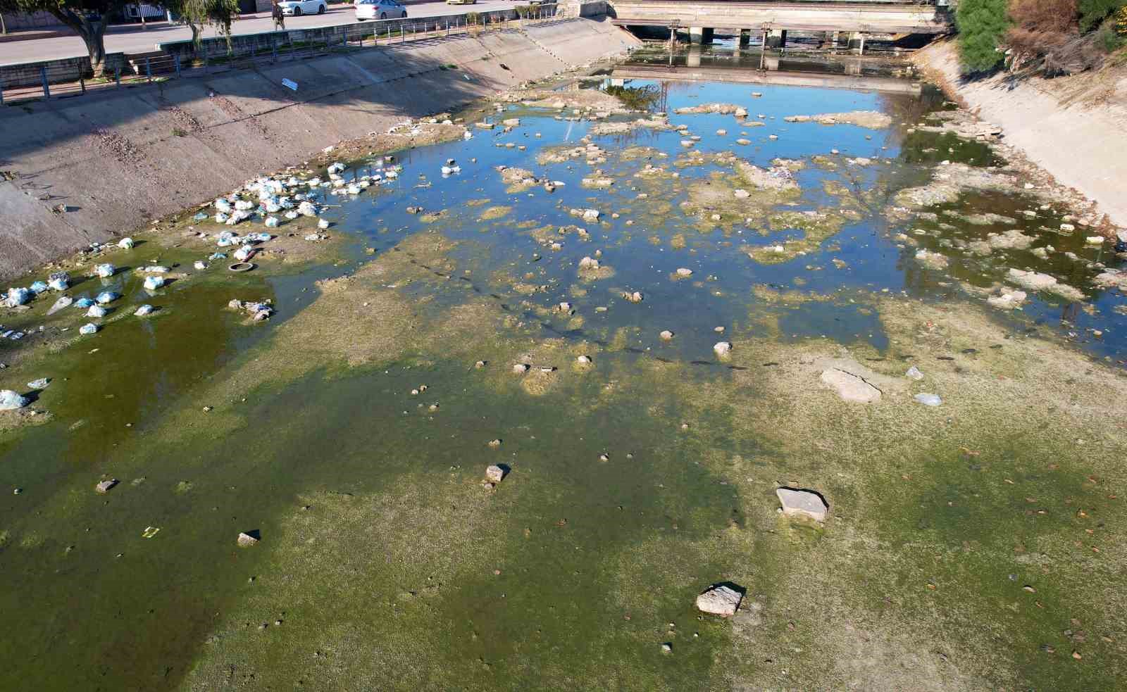 ’Adana’nın Venedik’i, Ganj Nehri’ne döndü
