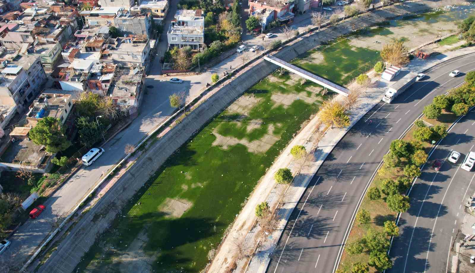 ’Adana’nın Venedik’i, Ganj Nehri’ne döndü
