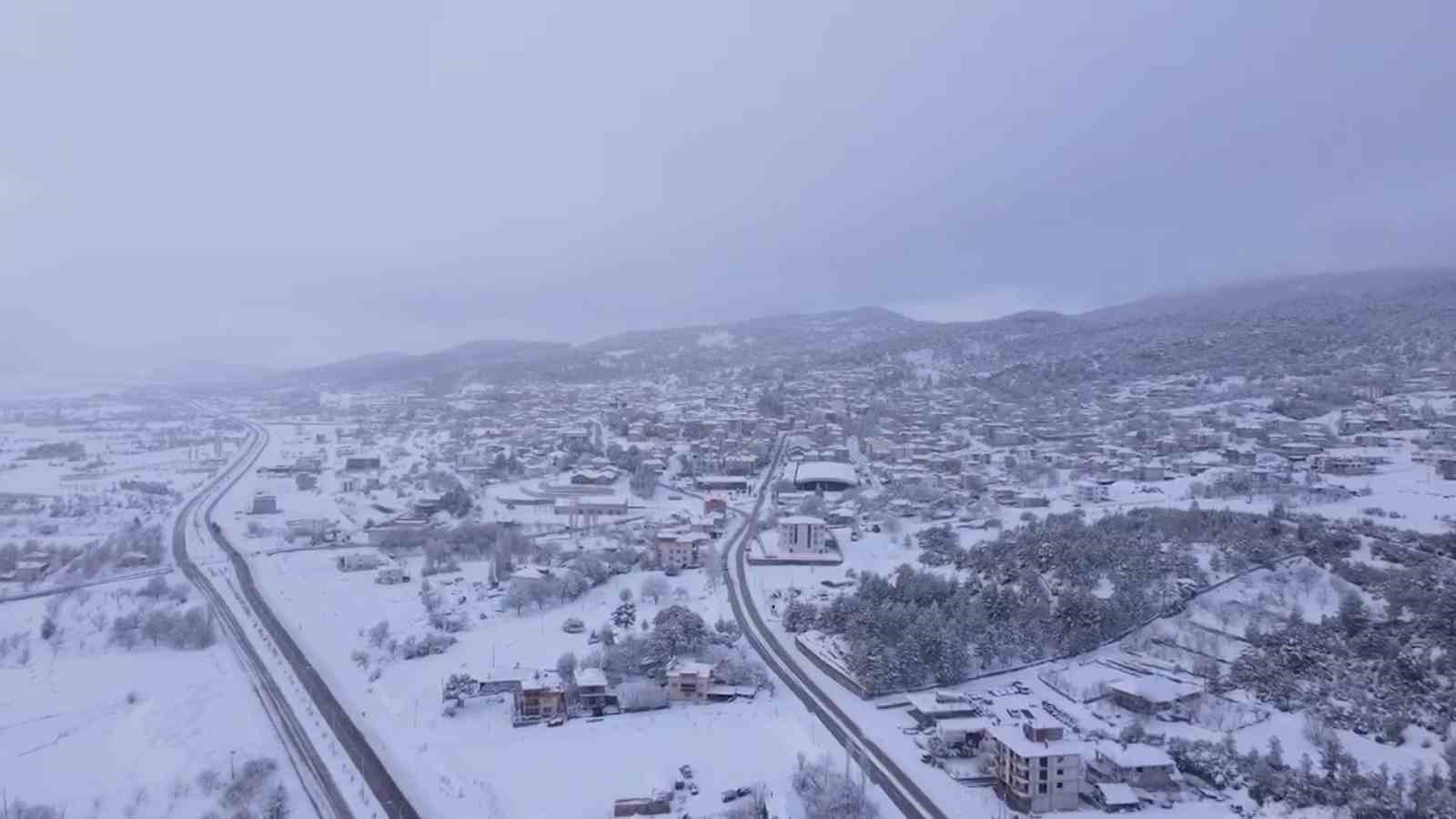 Çameli’nden doğayla karın bütünleşmesi büyüledi
