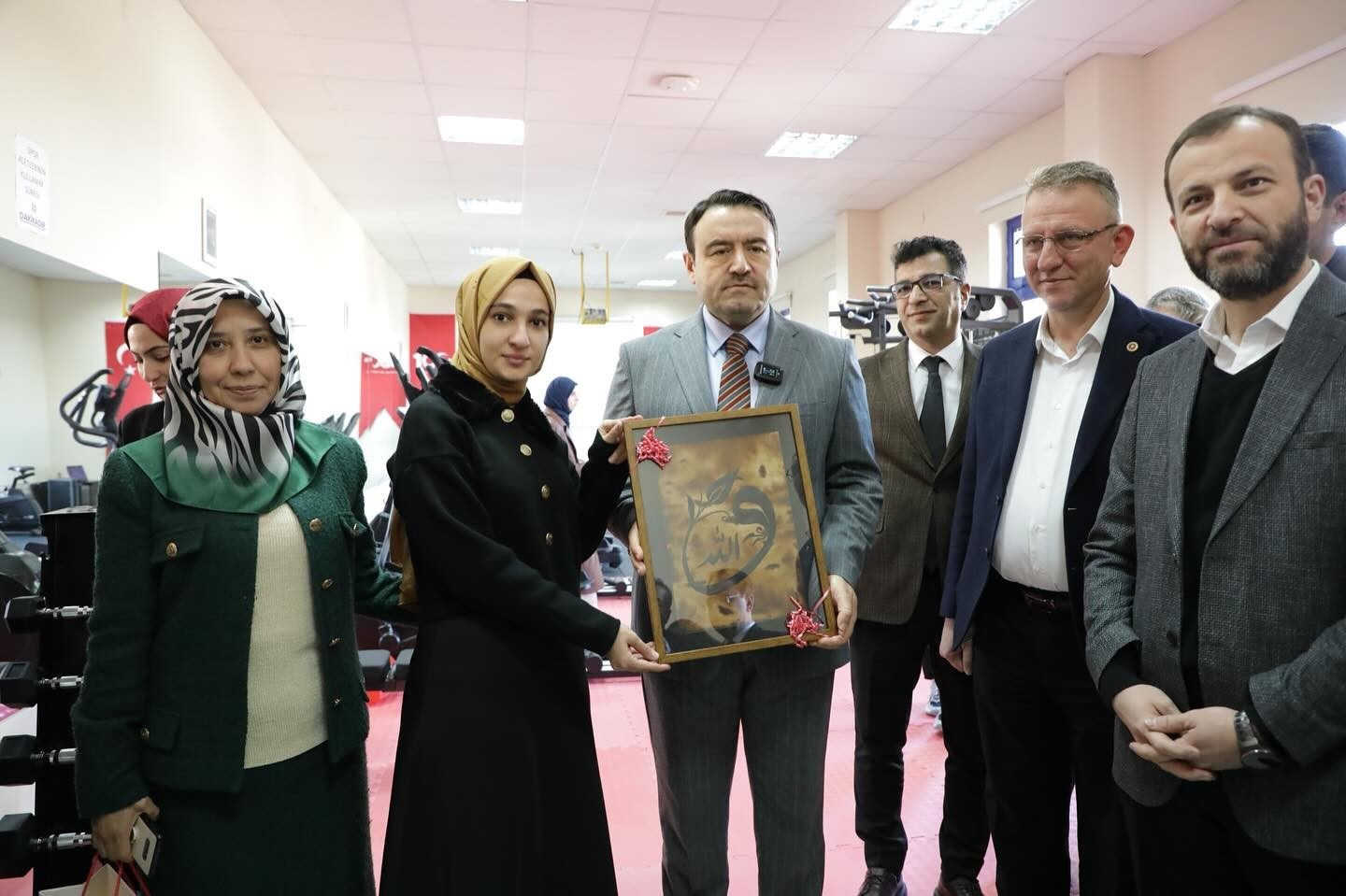 Kütahya Zafertepe ve Dumlupınar kız öğrenci yurtlarına spor salonu
