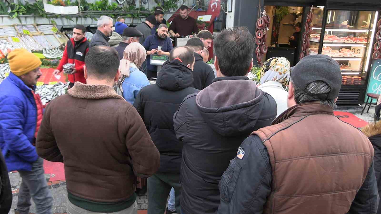 Edirne’de hamsi bolluğu: Kilosu 100 liraya düştü
