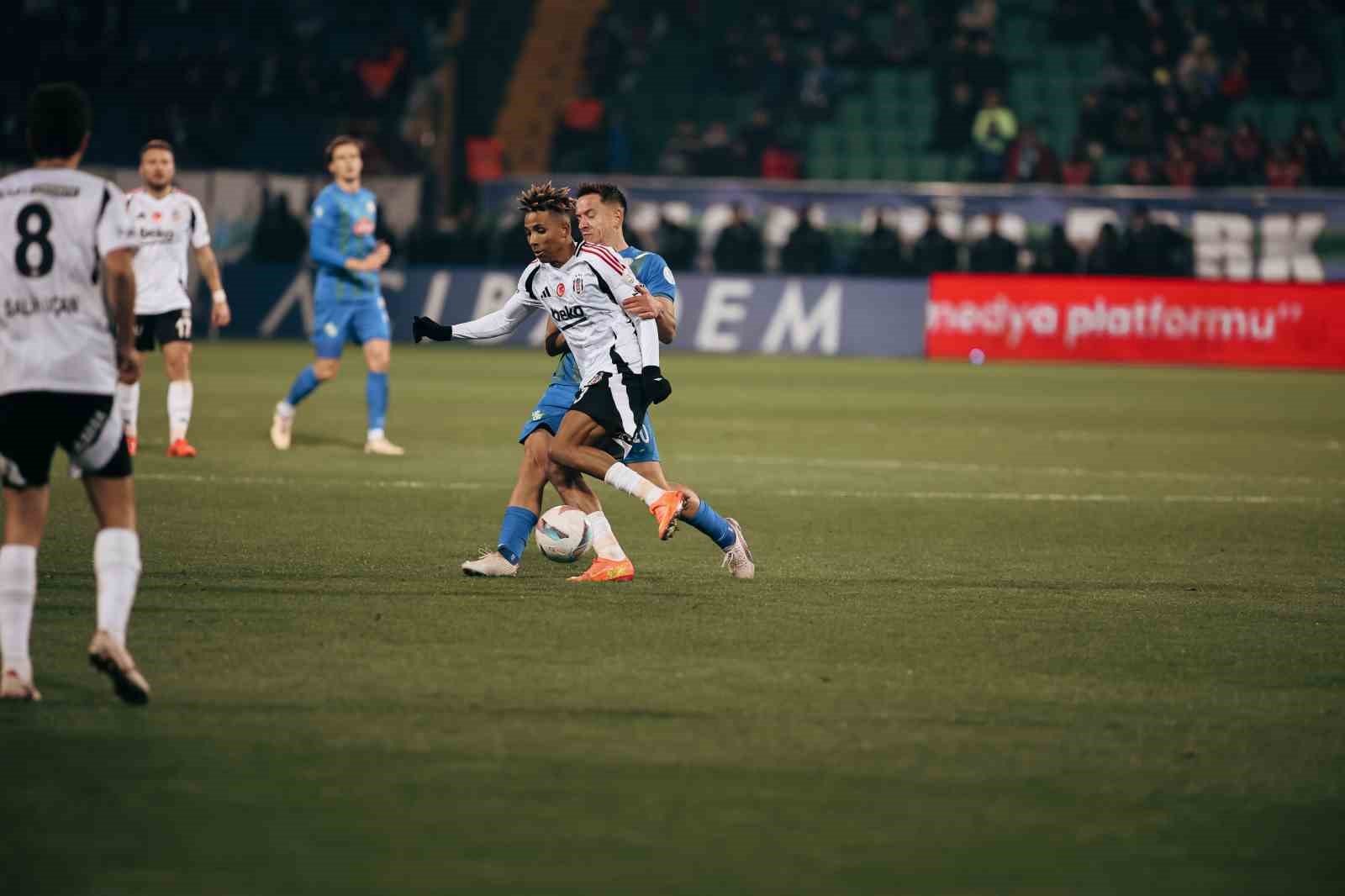 Trendyol Süper Lig: Çaykur Rizespor: 1 - Beşiktaş: 1 (Maç sonucu)
