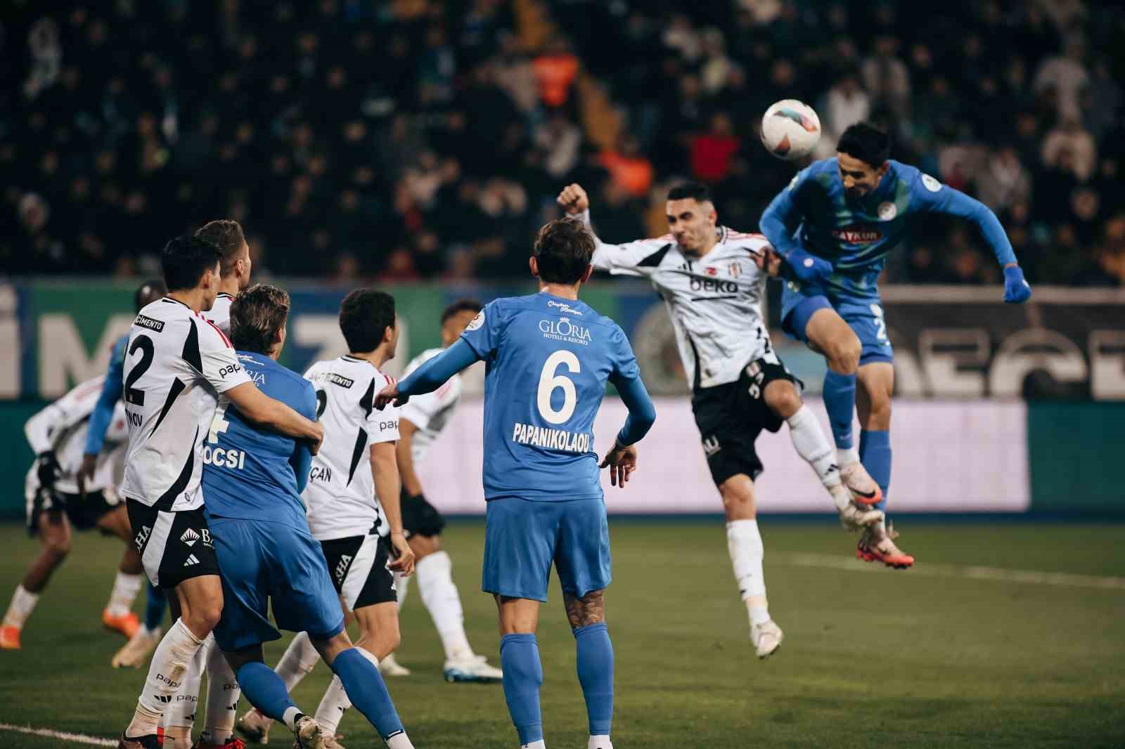 Trendyol Süper Lig: Çaykur Rizespor: 1 - Beşiktaş: 1 (Maç sonucu)
